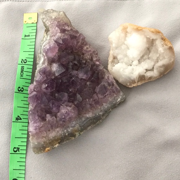 Amethyst Geode - Picture 2 of 5